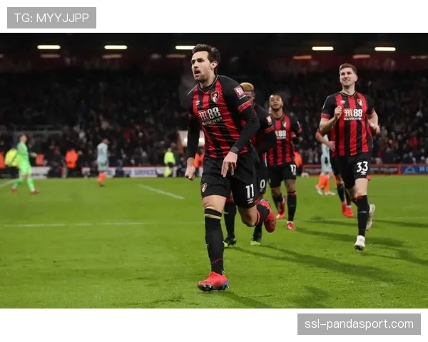 富勒姆vs伯恩茅斯半场0-0，场面胶着，射门合计仅5次。