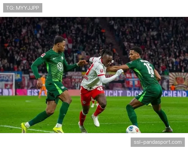 沃尔夫斯堡1-0奥格斯堡，全场唯一进球来自后场断球后的7秒快速反击